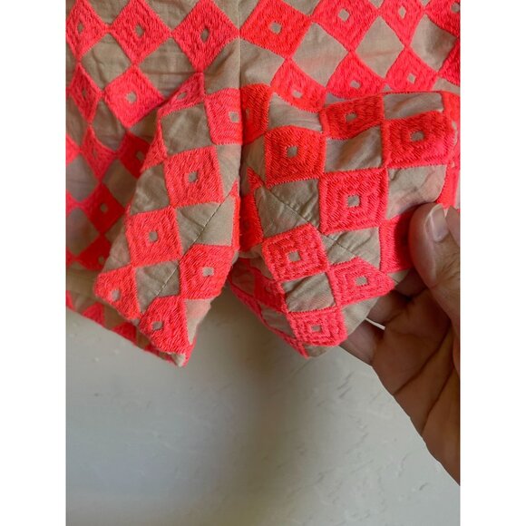 LOFT Size 6 Coral Pink Embroidered Geometric Diamond Shorts - Picture 8 of 8